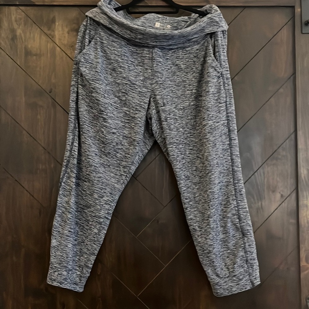 Xersion jogger. Navy blue, size large.